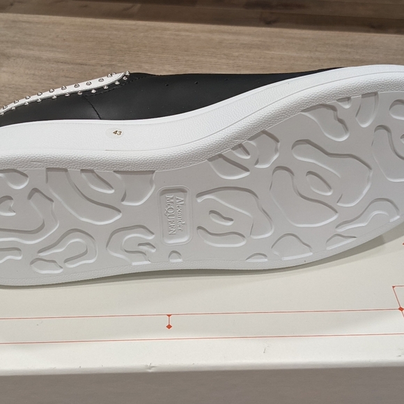 Mens Alexander McQueen Oversized Moto Leather Sneakers Black/White - Picture 6 of 6